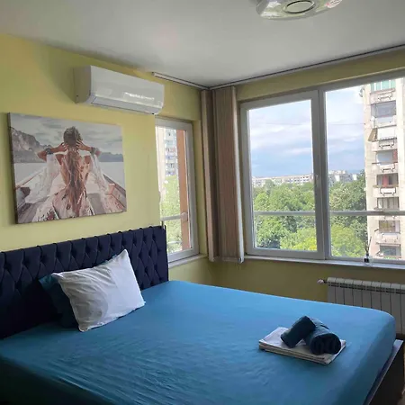 Blue Orchid Near Airport & Free Parking Апартамент София