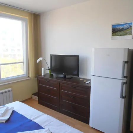 Blue Orchid Near Airport & Free Parking דירה סופיה